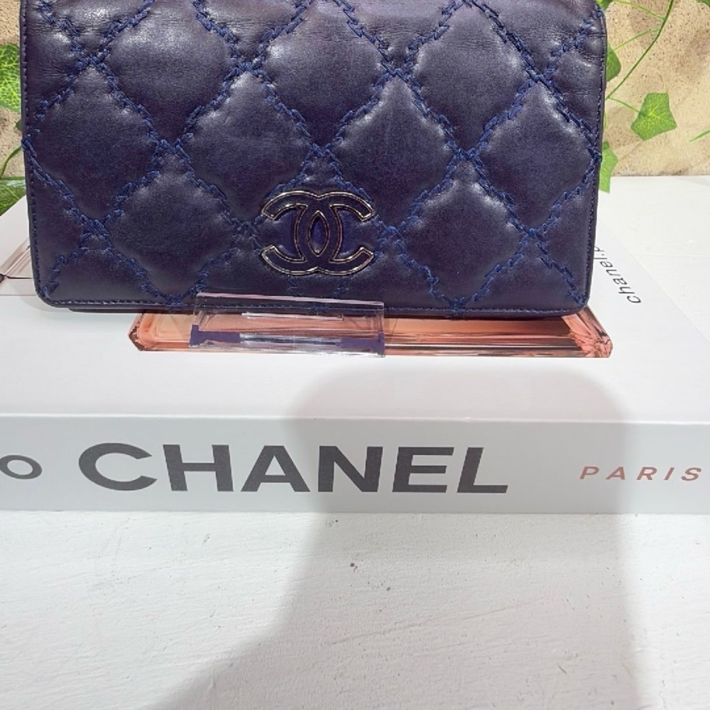 Chanel Navy Blue Quilted Women's Bifold Wallet On Chain